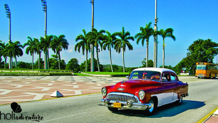 Santa-Clara-remedios-private-tour-in-american-classic-cars - Excursión Privada "Santa Clara - Remedios" en Carros Clásicos