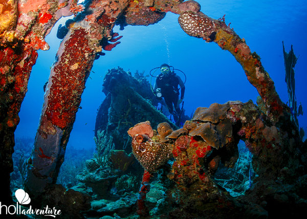 DESTROYER FUROR - Scuba Diving in Wrecks of the Hispanic - Cuban and North American War of 1898. "DESTROYER FUROR".