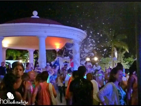 "Carnival in Cayo Santa María" Tour - "CARNIVAL IN CAYO SANTA MARÍA" Tour