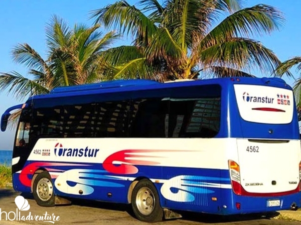  - Transfer Service "SHUTTLE JOSÉ MARTÍ INTERNATIONAL AIRPORT, HAVANA - VEDADO".