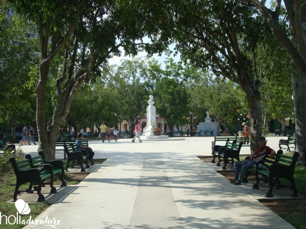 Martí Park in Ciego de Ávila, panoramic view - "Ciego Ávila, Spectacular" Tour