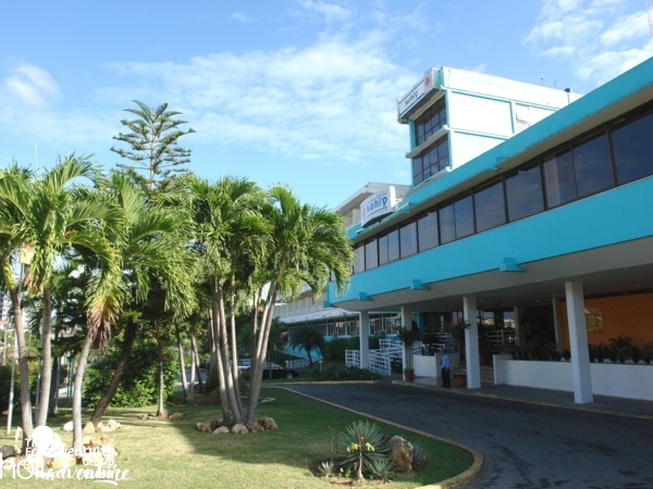 Entrance Hotel View - KOHLY Hotel
