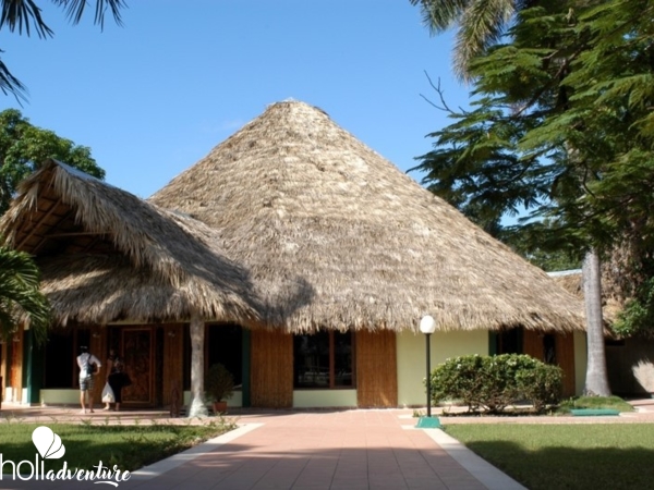 Hotel entrace - Horizontes Los Caneyes Hotel