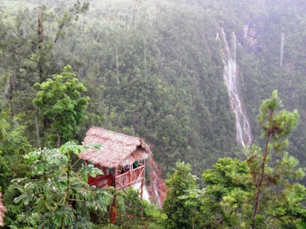 El Guayabo water falls, La Mensura National Park, Pinares de Mayarí