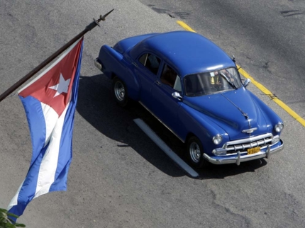 "Cienfuegos - Trinidad" Private Tour in American Classic Cars
