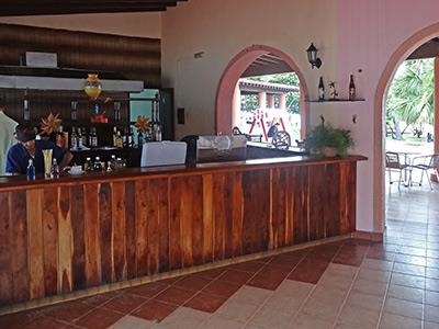 Las Olas Pool Bar