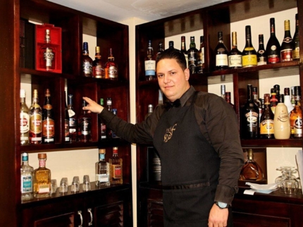 Lobby Bar