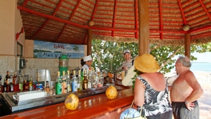Beach Bar Mar y Cielo (Marea del Portillo hotel section)