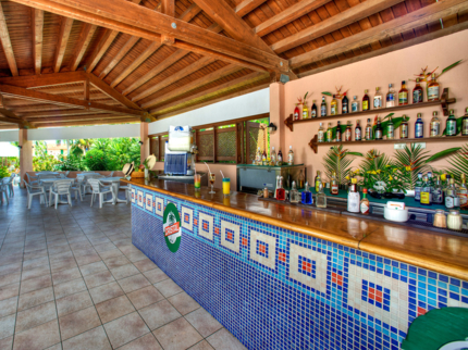 Pool Bar