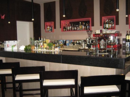 Cigar bar
