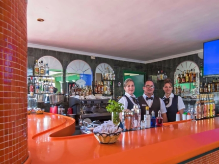 El Candil Bar