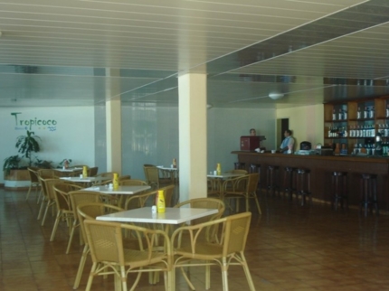 Pool Bar