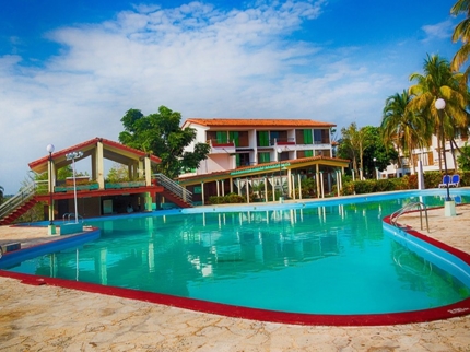 Pool bar