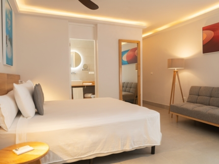 LUPE TRIPLE JUNIOR SUITE Room