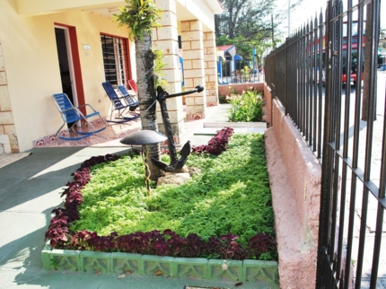 Casa Dr. Raúl Nodarse, 1st AVENUE, No. 3002