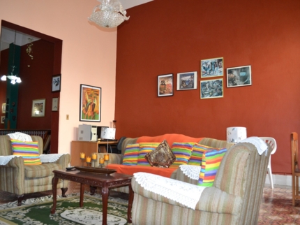 Casa Juan Carlos, CRESPO, No. 107