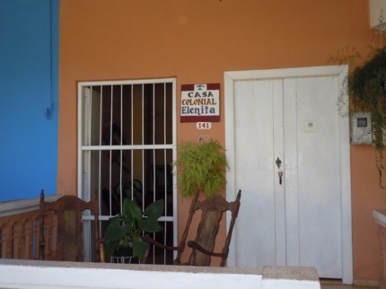Casa Colonial Elenita, SALVADOR CISNERO, No. 141