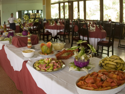 A la carte international restaurant